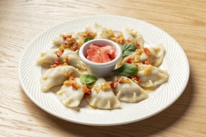 Pierogi z pieczoną gęsiną 8 szt.